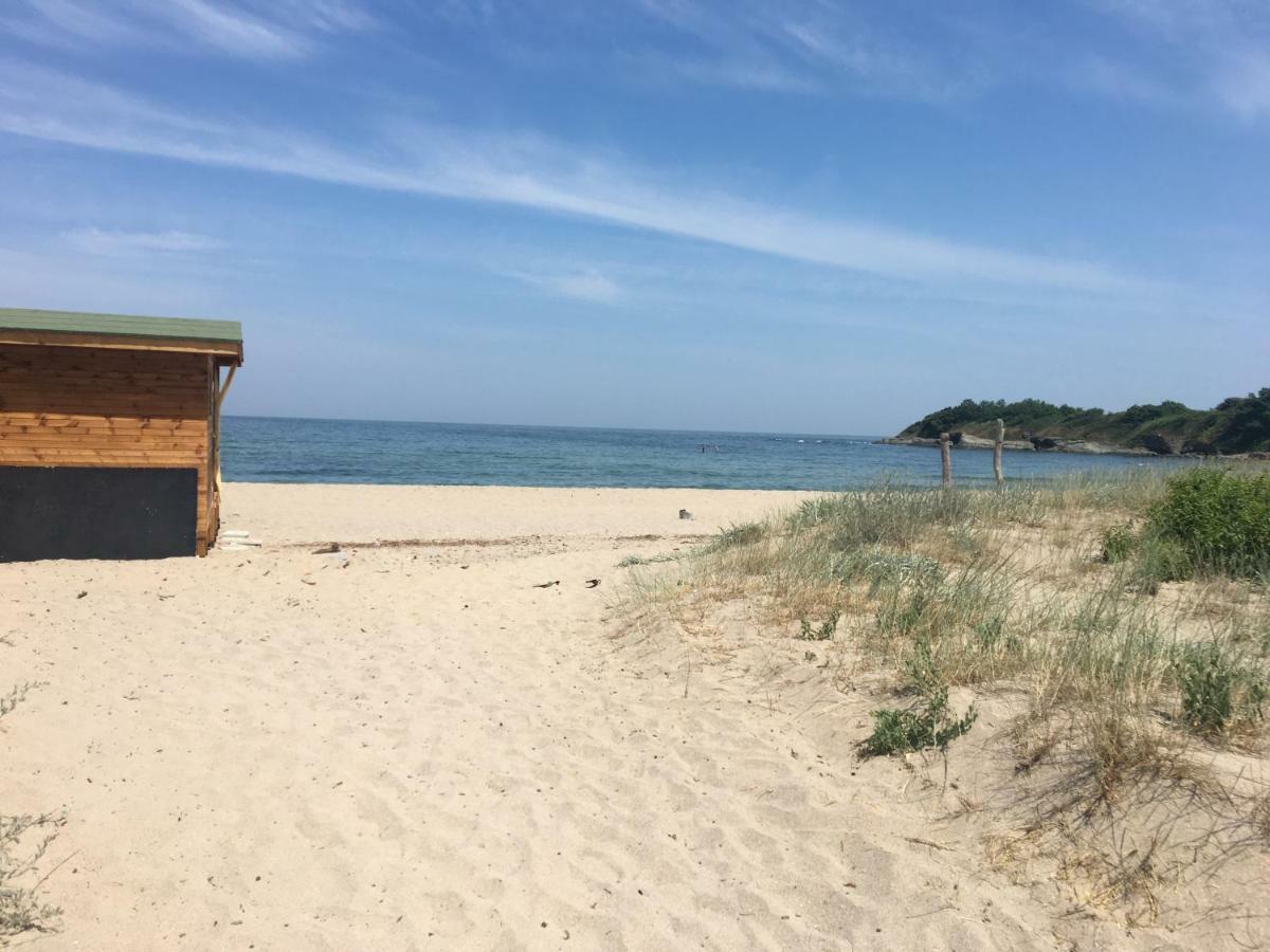 Sea Caravan/Camper On The Beach Kiten (Burgas) Exterior foto